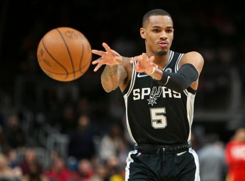 展现了他 展现了他