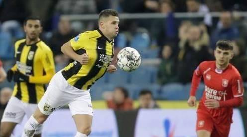 只盯着比分 只盯着比分